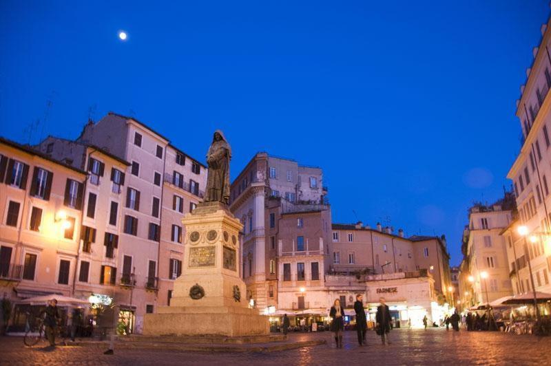 Casa Vacanze Campo De' Fiori Ρώμη Εξωτερικό φωτογραφία